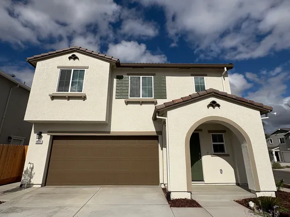 18695 River Walk Pl, Lathrop, CA 95330