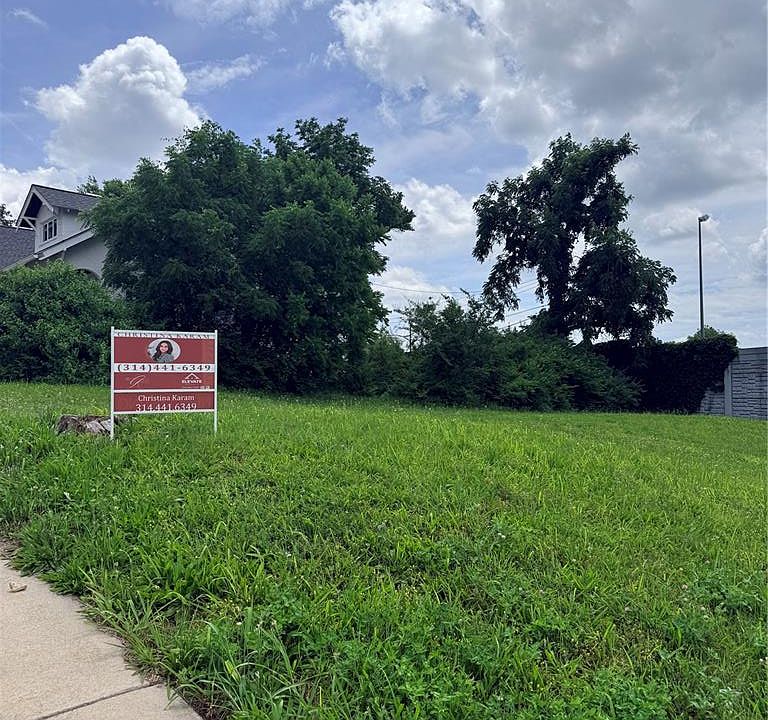 2nd image of 7468 Warner Ave