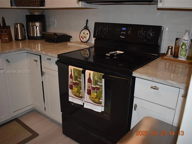 10425 E Clairmont Cir #107 — Photo 4