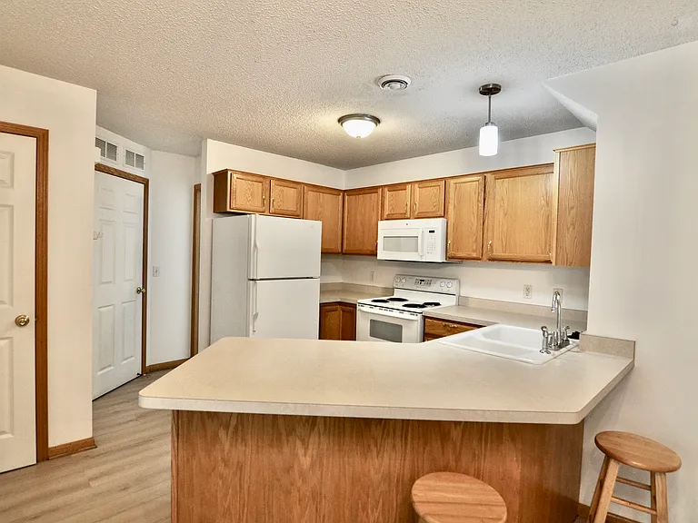 20513 Erin Ct — Photo 6