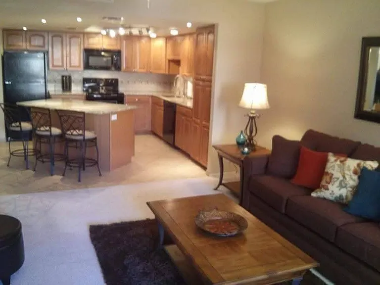 7920 E Camelback Rd #207 — Photo 2