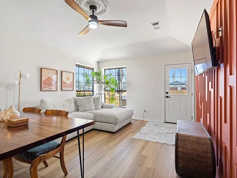 411 N Arizona Dr — Photo 15