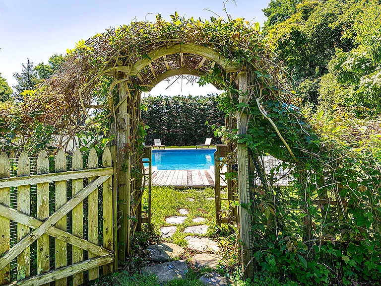 31 Narrow Ln — Photo 8