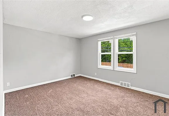 11867 Elmdale St — Photo 21