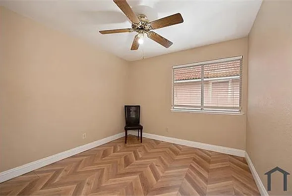 1585 Foxwood Dr — Photo 38