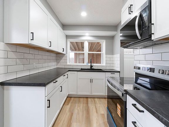 5th image of 2041 S Cleveland St
