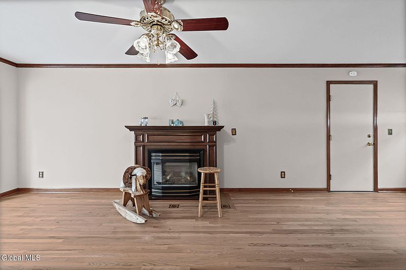 4th image of 55 Dunwoodie Road