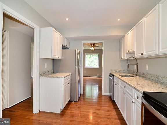 5th image of 12648 Castile Ct
