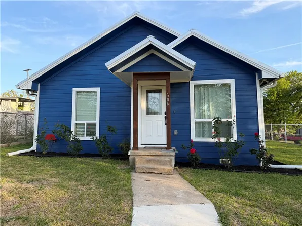 306 Moss Ave, Hearne, TX 77859