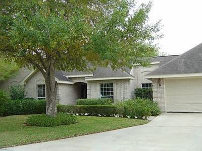 1st image of 406 Riverview Cir
