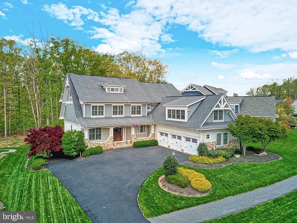 1st image of 8452 Bearhurst Dr