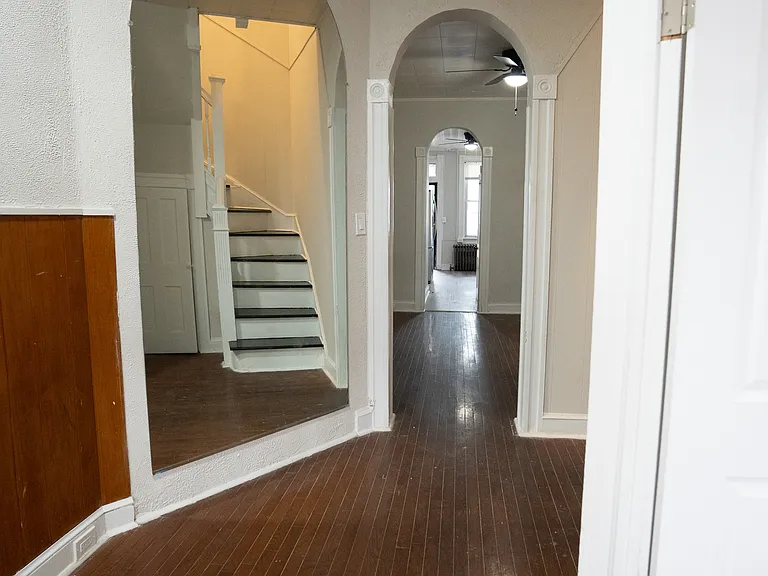 2704 Edmondson Ave — Photo 5
