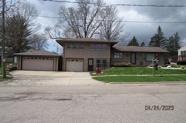 1st image of 681 Klondike Ave