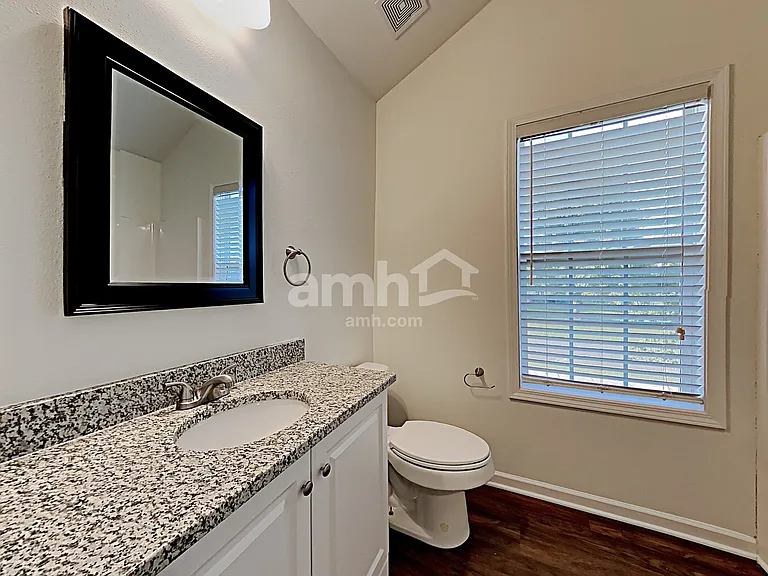 149 Sawhorse Dr — Photo 15