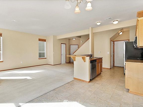 5th image of 21509 104th Street Ct E