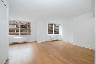 160 Riverside Boulevard #602 image 1 of 11