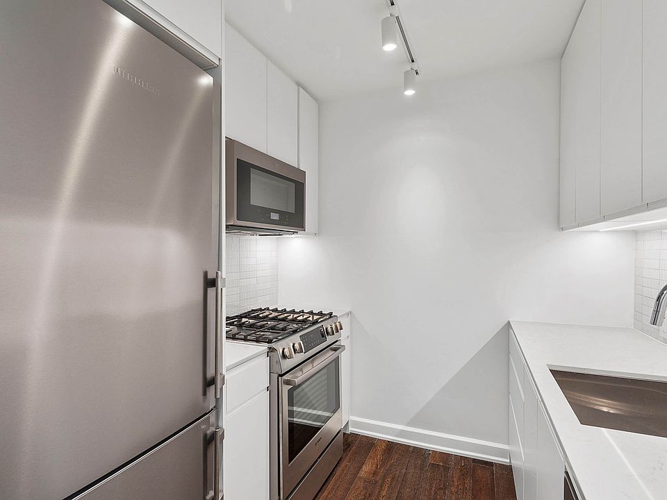 1st image of 77 W 24th St APT 20H