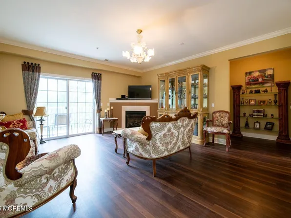 215 Potts Road, Morganville, NJ 07751