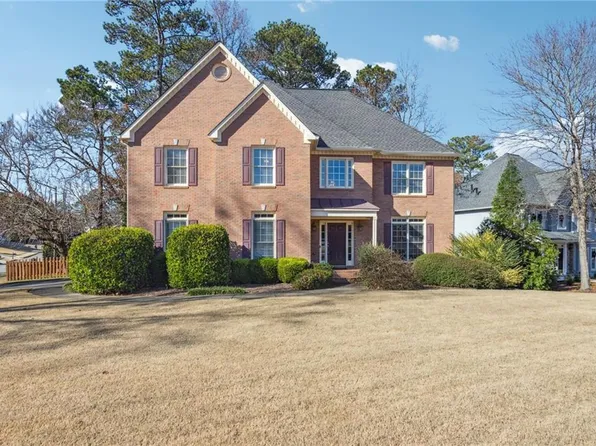460 Brook Cir, Roswell, GA 30075