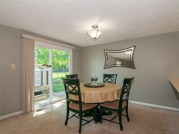 5th image of 7207 Chimney Rock Ct