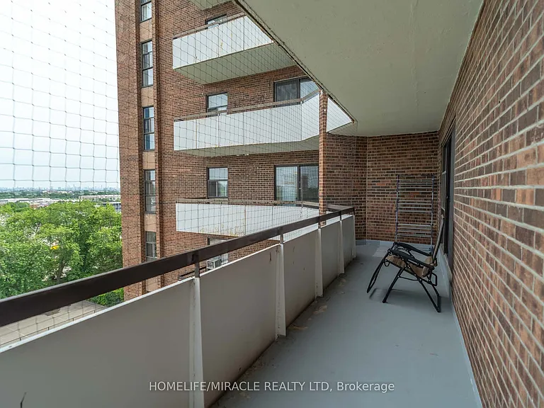 3025 Queen Frederica Dr #807 — Photo 39