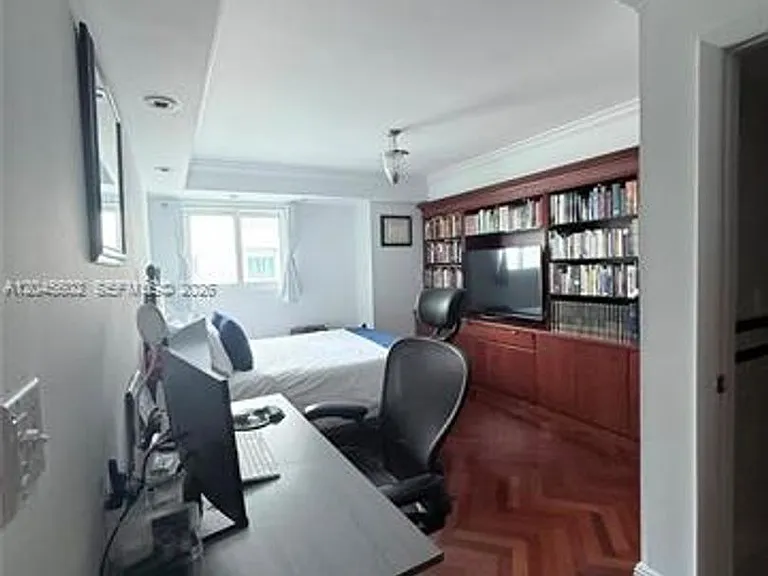 7600 Collins Avenue Cu #712 — Photo 17