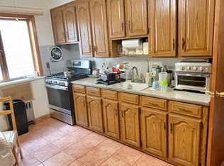 7809 84th St #1, Ridgewood, NY 11385