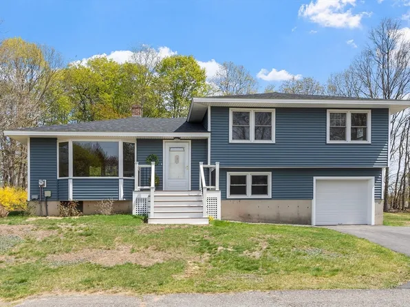 3 Smith Dr, Lunenburg, MA 01462