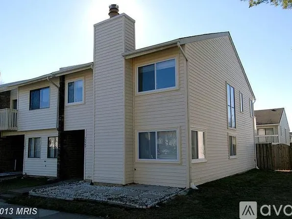 13347 Hungerford Pl, Herndon, VA 20170