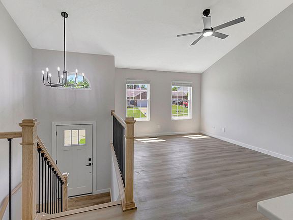 4th image of 3348 Summitrun Dr