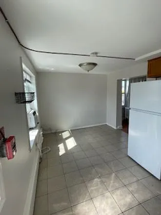 2 bed, 1395 sqft, $1,495 — Photo 2