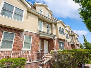 5 Patricia Ln #103, Bronx, NY 10465