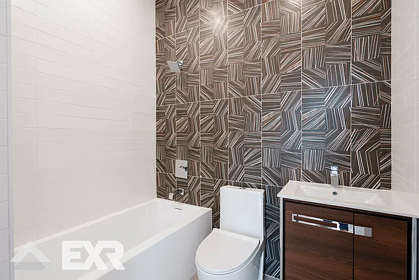 Rented by EXR | media 40