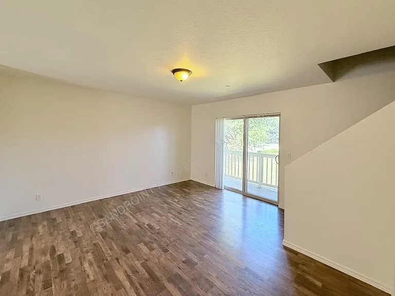 327 Olive St #C — Photo 7