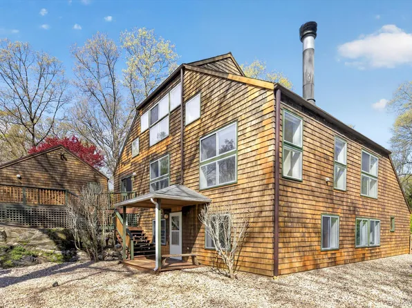 213 Vail Lane, North Salem, NY 10560