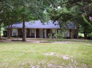 34 Bakers Rd, Huntsville, TX 77340