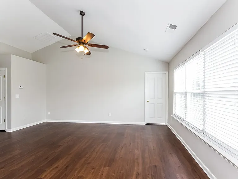 10120 Green Hedge Ave — Photo 12