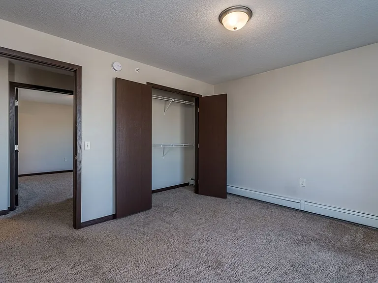 Lakeside Apartments — Photo 12