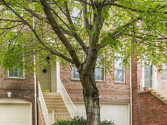 5th image of 9567 Lagersfield Cir