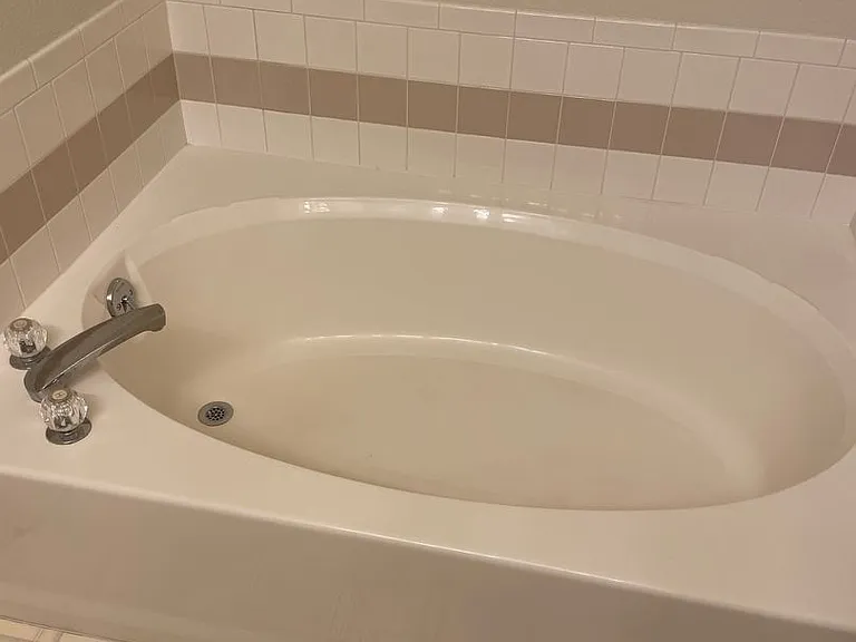 2950 Neil Dr #8 — Photo 25