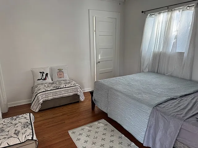 1 bed, 110 sqft, $1,200 — Photo 3