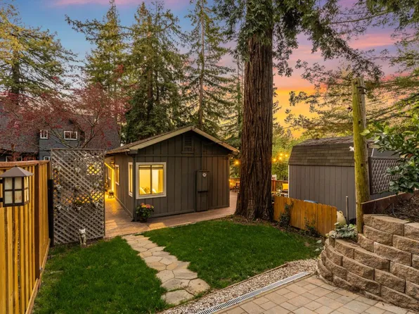 17969 Oak Dr, Los Gatos, CA 95033