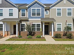 9709 Inkberry Dr, Gastonia, NC 28056