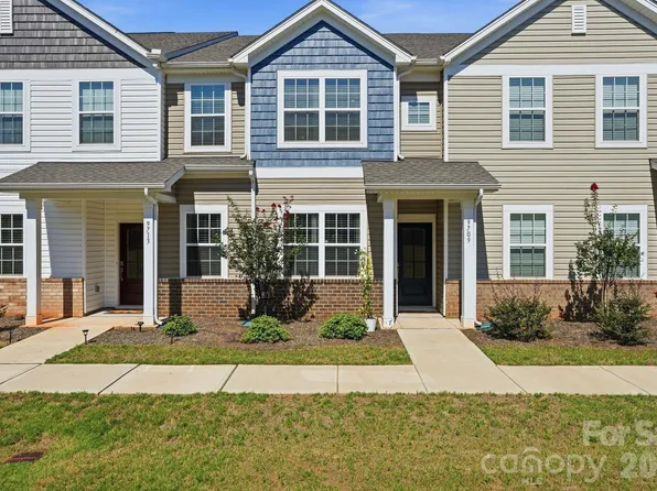 9709 Inkberry Dr, Gastonia, NC 28056