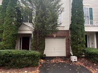 37 Chatterly Ct, Germantown, MD 20874