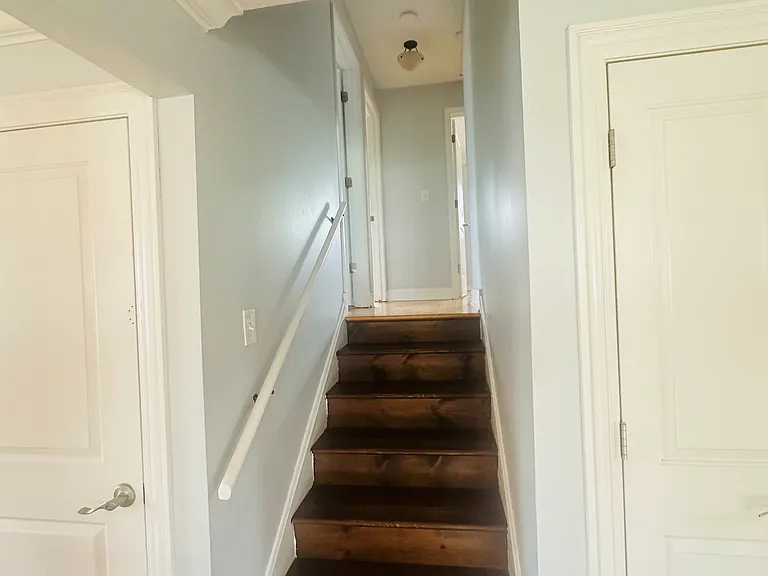 1306 Campbell Ave — Photo 8