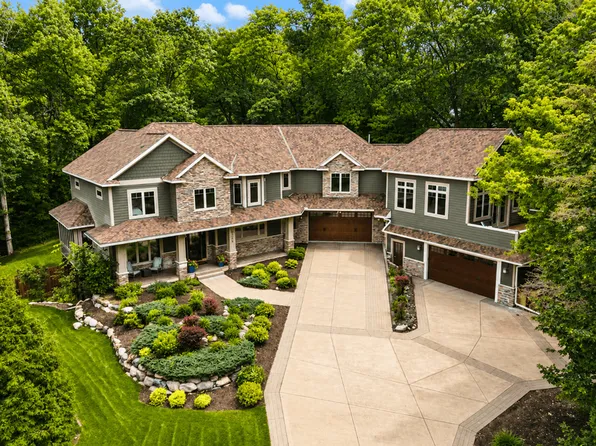 14708 Woodhaven Rd, Minnetonka, MN 55345