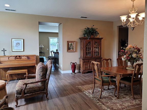 4th image of 1764 Heather Garden Ln