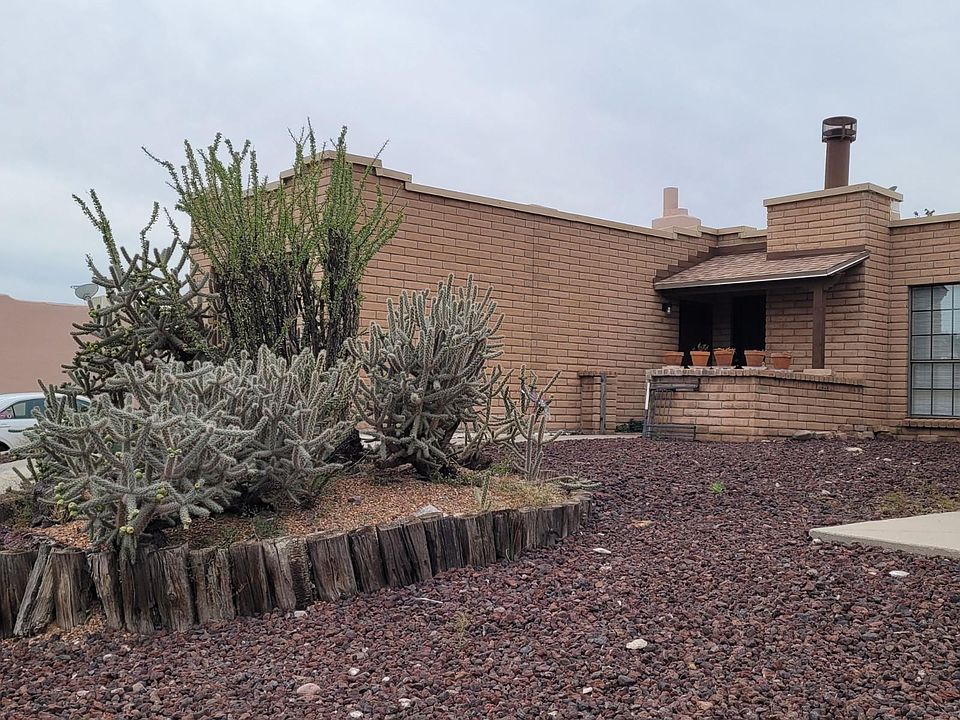1st image of 3207 Hillrise Dr APT A
