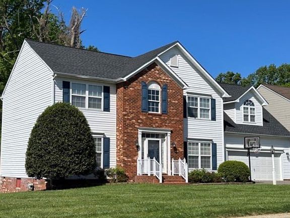2nd image of 1300 Selma Ln